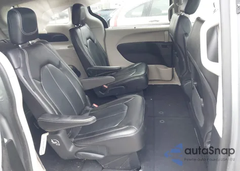 2020 Chrysler Voyager Lxi из США, поврежденный, VIN 2C4RC1DG3LR286139